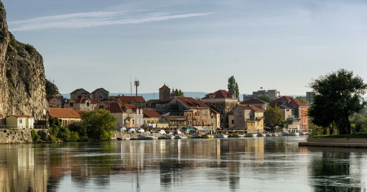 Gusarje je skorajda dve stoletji vodila knežja družina Kačić. 
