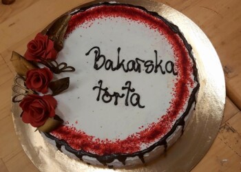 Bakarska torta, sladica razkošnega okusa