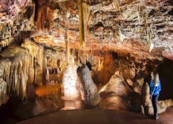 Podzemna jama Baredine