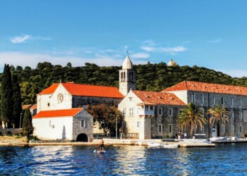 Badija, otok jelenčkov