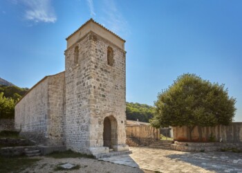 Baška plošča in Baška pot glagolice