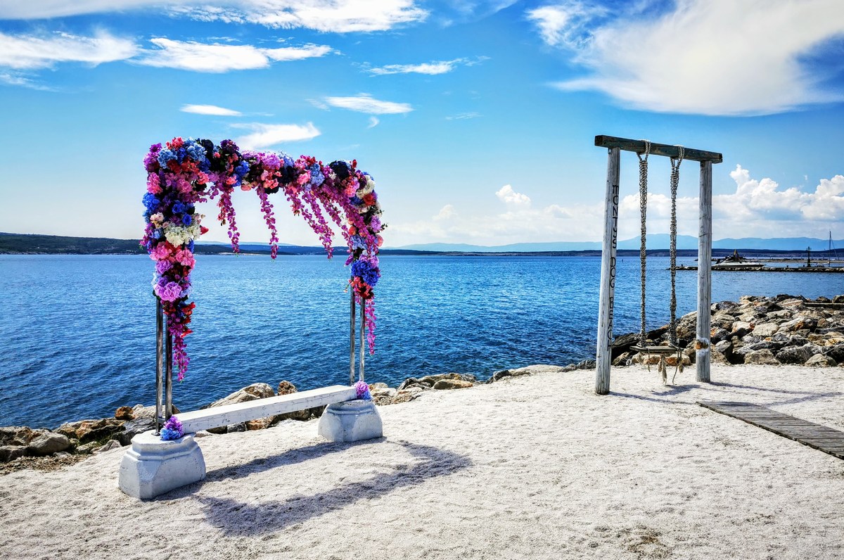 Monty's Dog Beach & Bar 8, foto www.pag.si