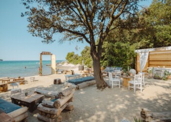 Lost Beach in Lost Bay