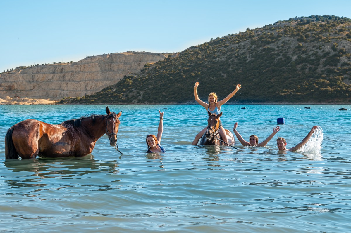 Istra, kopanje s konji 2, foto Ranch Marconi