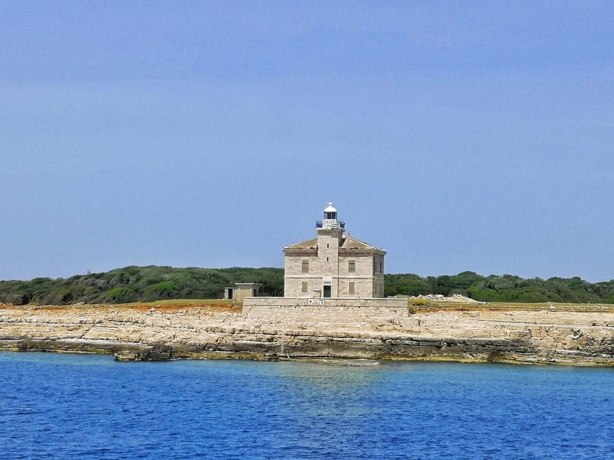 Mali Brion 25, svetilnik Penedu, foto Barbara Ban