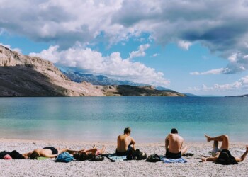 Plaža Ručica na otoku Pagu