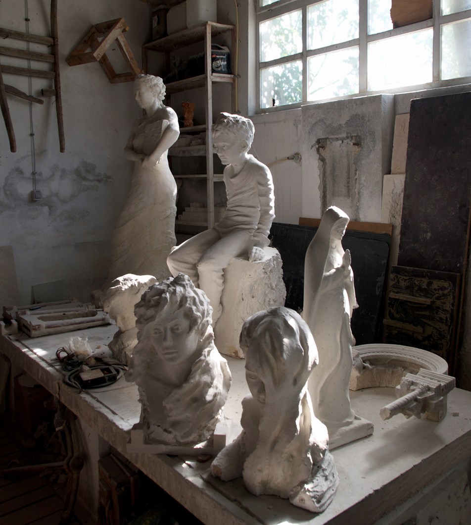 Artist_studio_island_brac_donji_humac_jaksic_galerija2