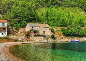 Plaža Stiniva, otok Hvar