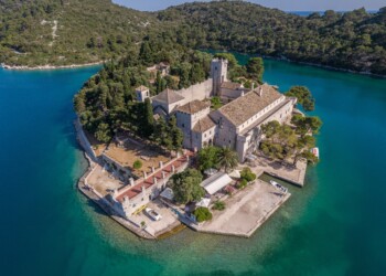 Sveta Marija, otok na otoku