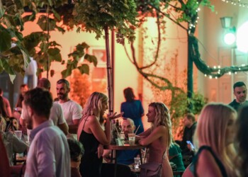 »Dvorišta« – 12 dni dogodkov v Zagrebu