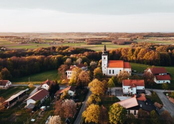 Sveti Jurij ob Ščavnici s Staro Goro in Blaguškim jezerom