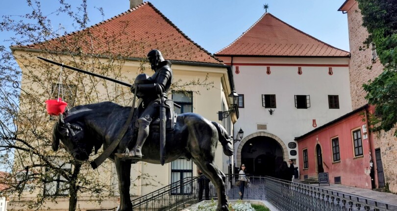 Kako spletne igre postajajo del sodobne potovalne zabave